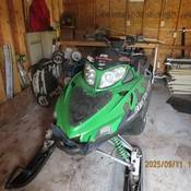 L'ÉRC de la GRC de Lloydminster est à la recherche du propriétaire de ce cette motoneige Polaris Arctic Cat volé